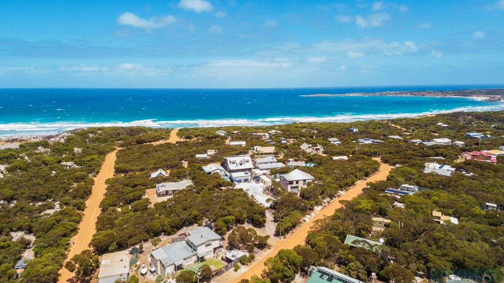 4 Flinders Road, Vivonne Bay SA 5223, Image 0