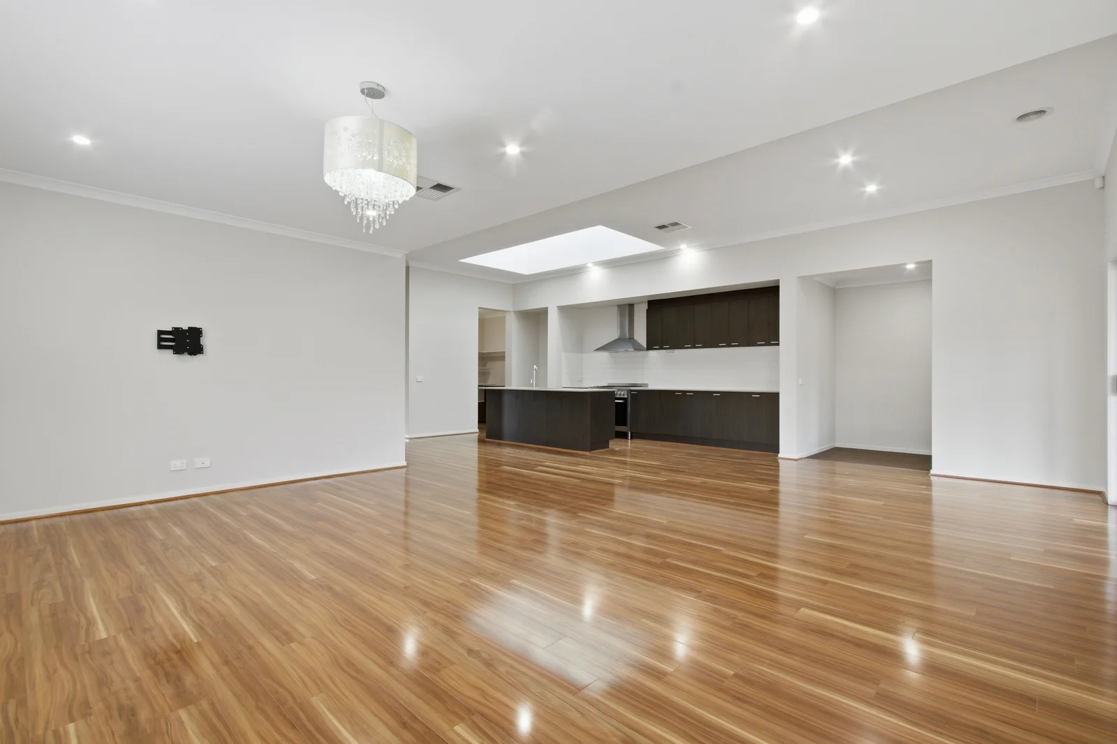 Additional image 7 of 21 Balmoral Place, Traralgon VIC 3844