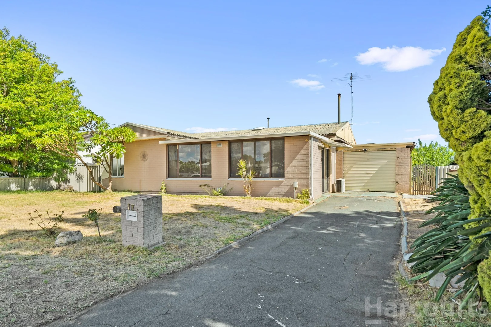 17 Goomarl Street, Dudley Park WA 6210