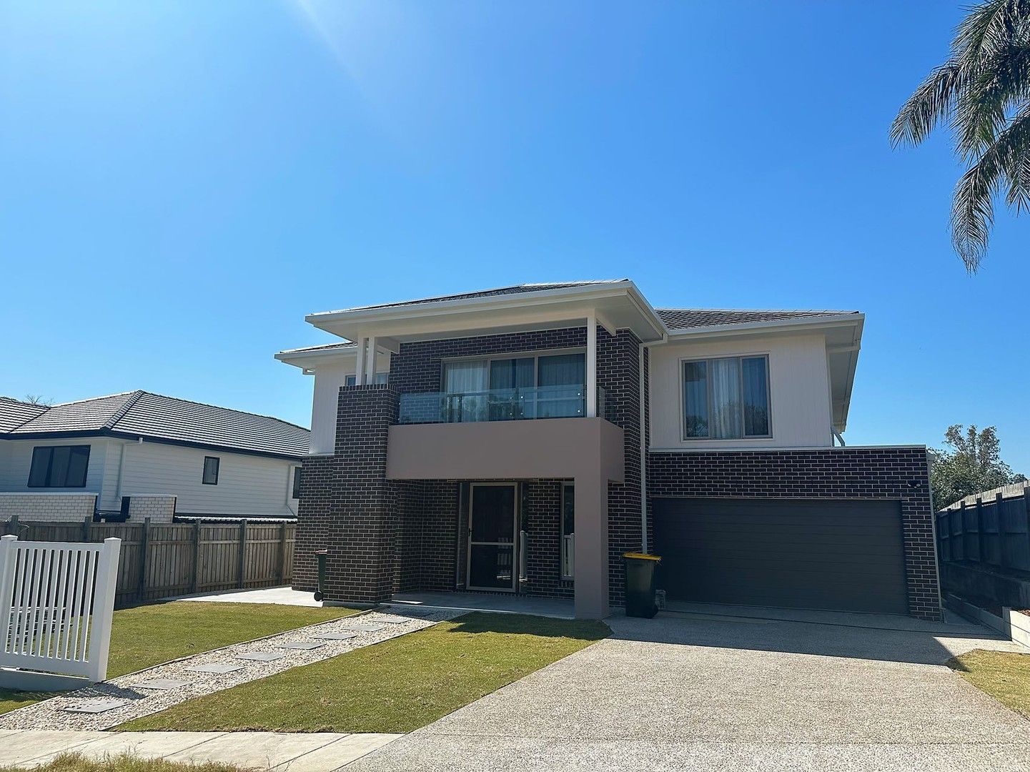 5 bedrooms House in 28 Lexton st STRETTON QLD, 4116