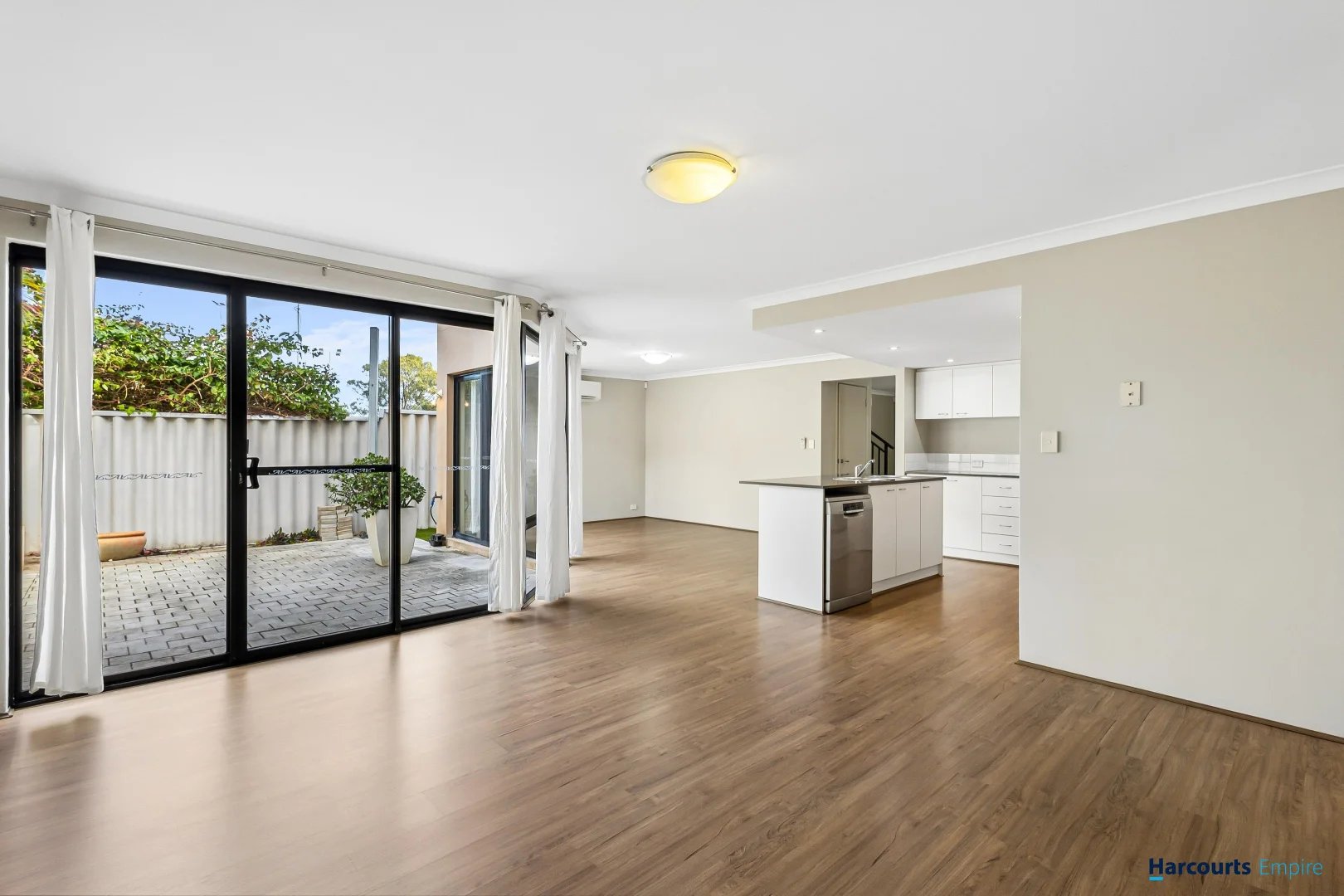 Additional image 11 of 81C Weaponess Road, Scarborough WA 6019