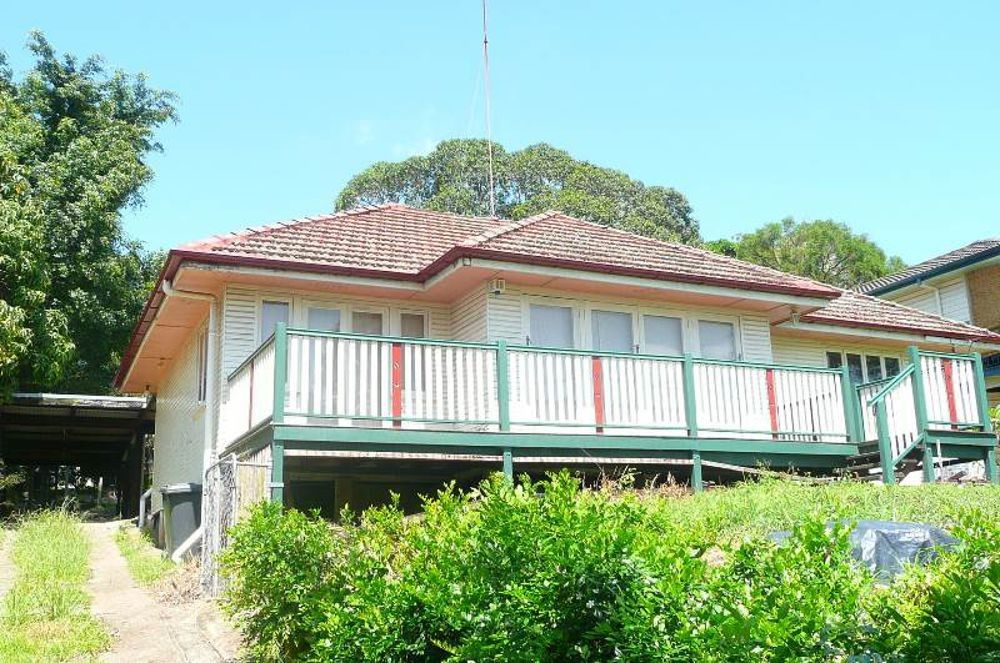 4 bedrooms House in 18 Hawkwood Street MOUNT GRAVATT EAST QLD, 4122