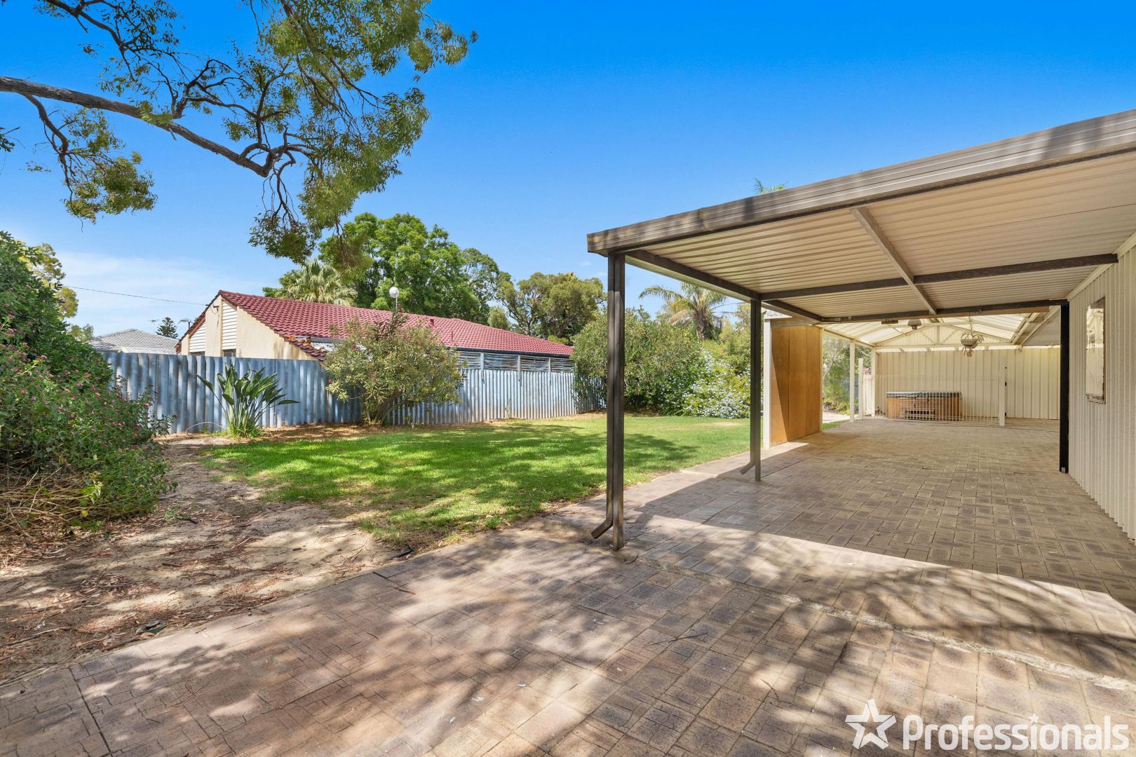 1 Bougainvillea Avenue, Forrestfield WA 6058 House For Rent 580