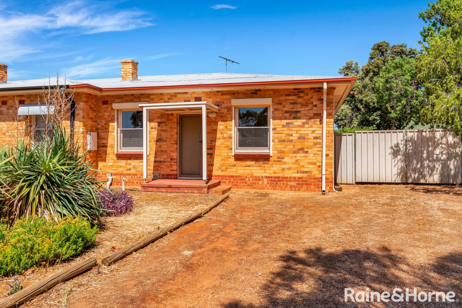 20 Loftis Road, Elizabeth Down Property History & Address Research