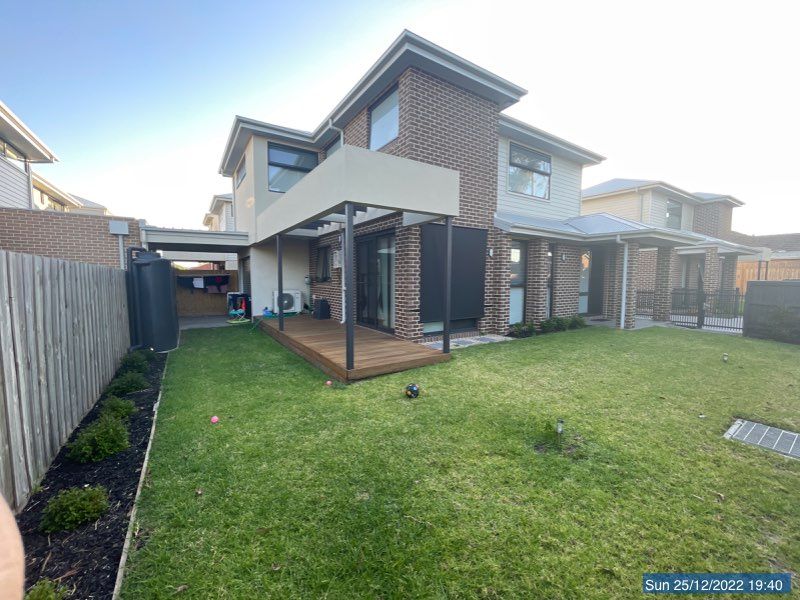 3 bedrooms House in 1/9 Danae Street GLENROY VIC, 3046