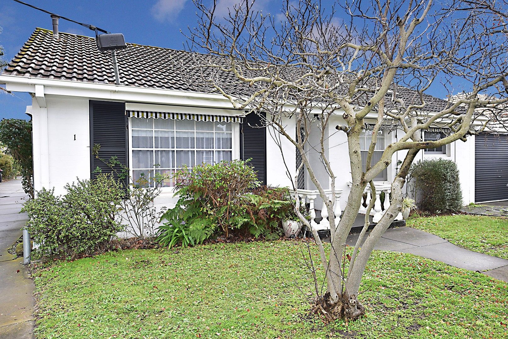 2 bedrooms Apartment / Unit / Flat in 1/171 Warrigal Road CHELTENHAM VIC, 3192