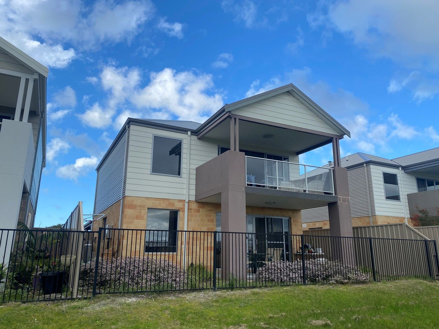 3 bedrooms House in 63 Valcros Circuit DUNSBOROUGH WA, 6281