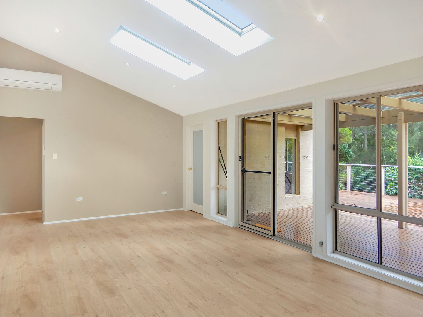 90 Lake Shore Drive, North Avoca NSW 2260 House For Rent Domain