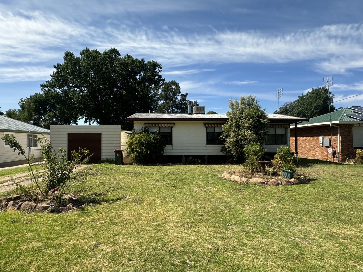 10 Grevillea Ave, Eugowra NSW 2806 House For Rent 440 Domain