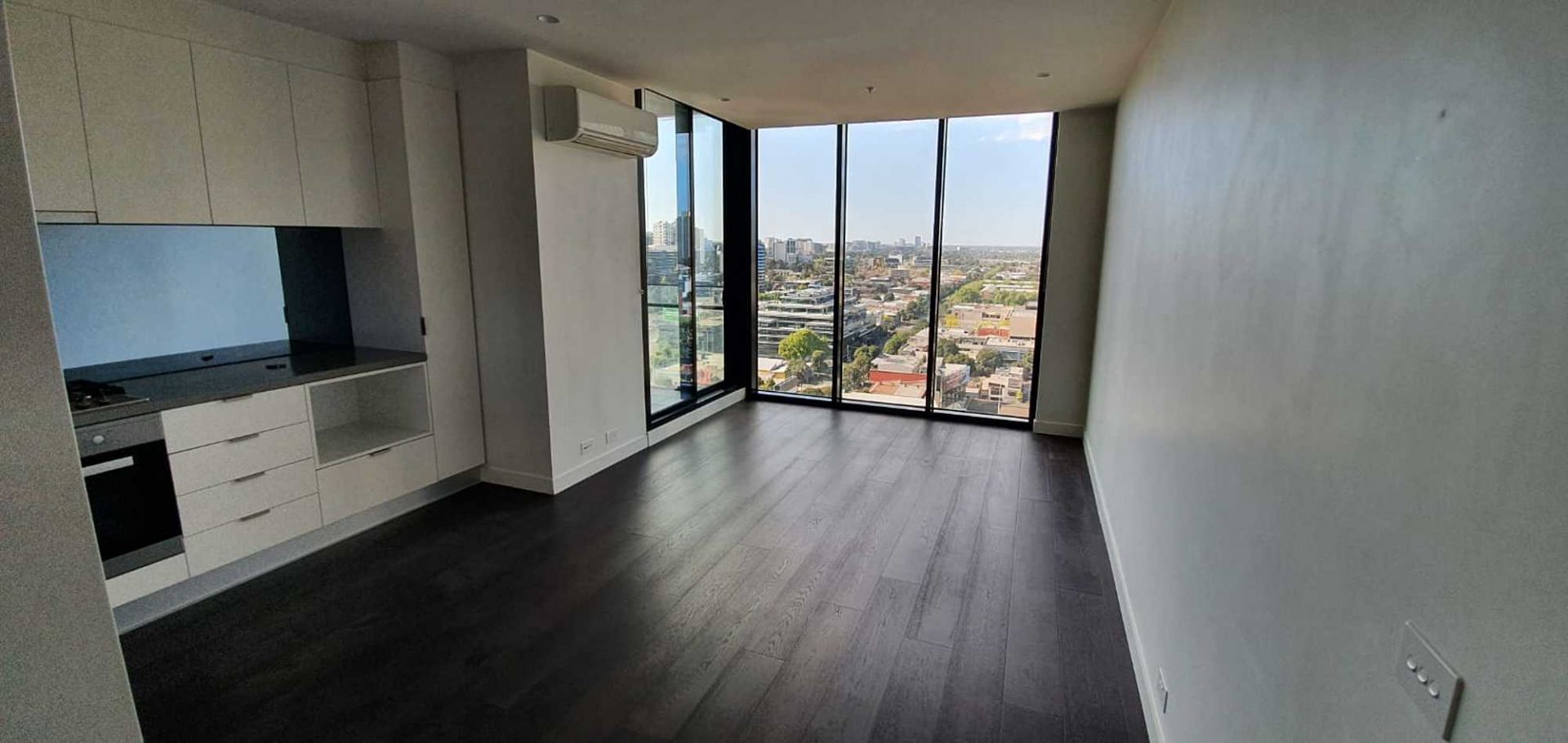 2 bedrooms Apartment / Unit / Flat in 1804/45 Clarke St SOUTHBANK VIC, 3006