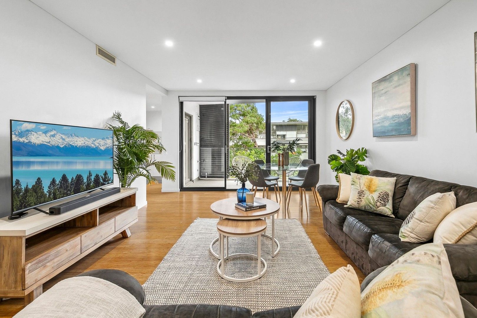 2 bedrooms Apartment / Unit / Flat in 21/634-636 Mowbray Road LANE COVE NSW, 2066