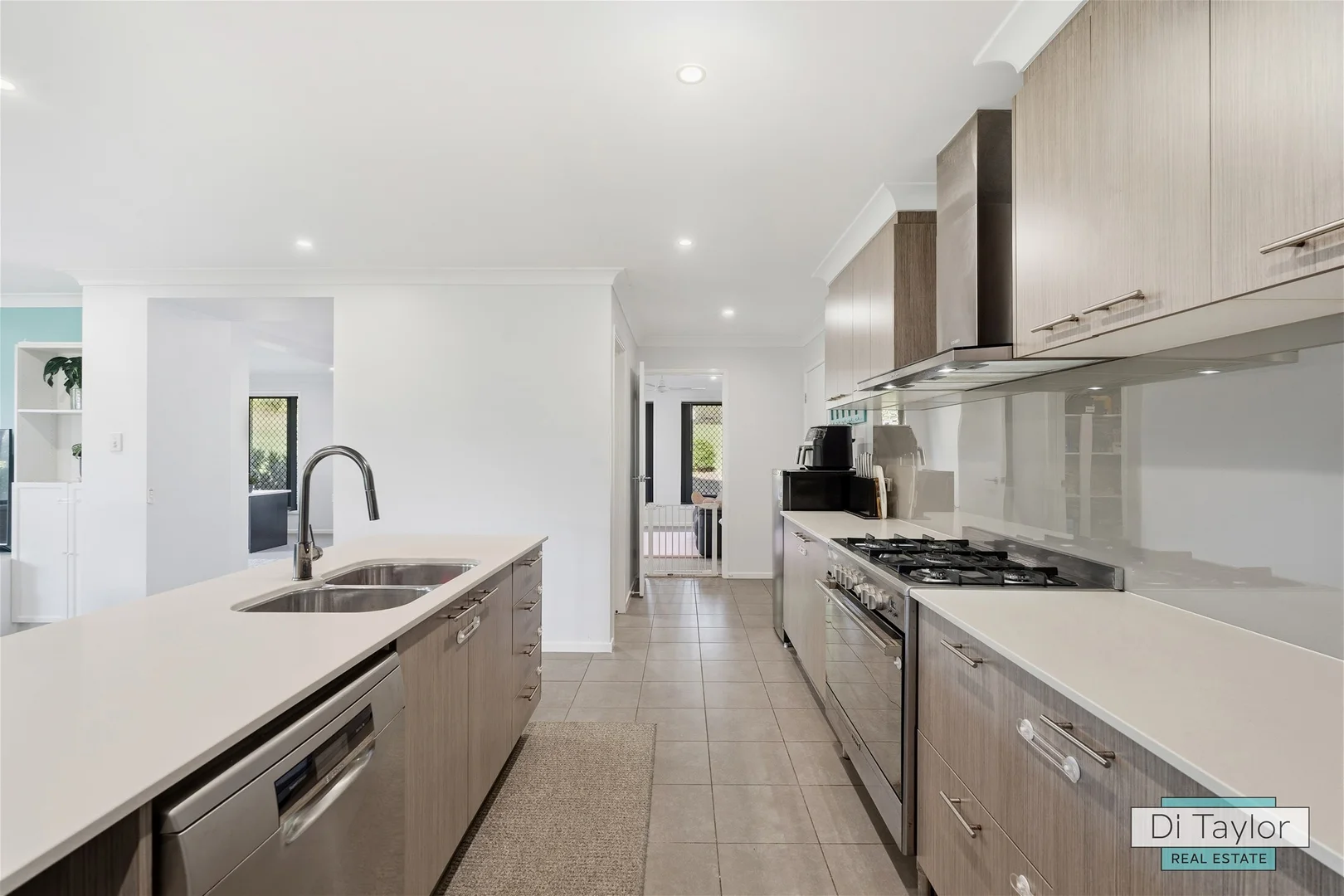 Additional image 5 of 260-264 Bamboo Drive, Woodhill QLD 4285