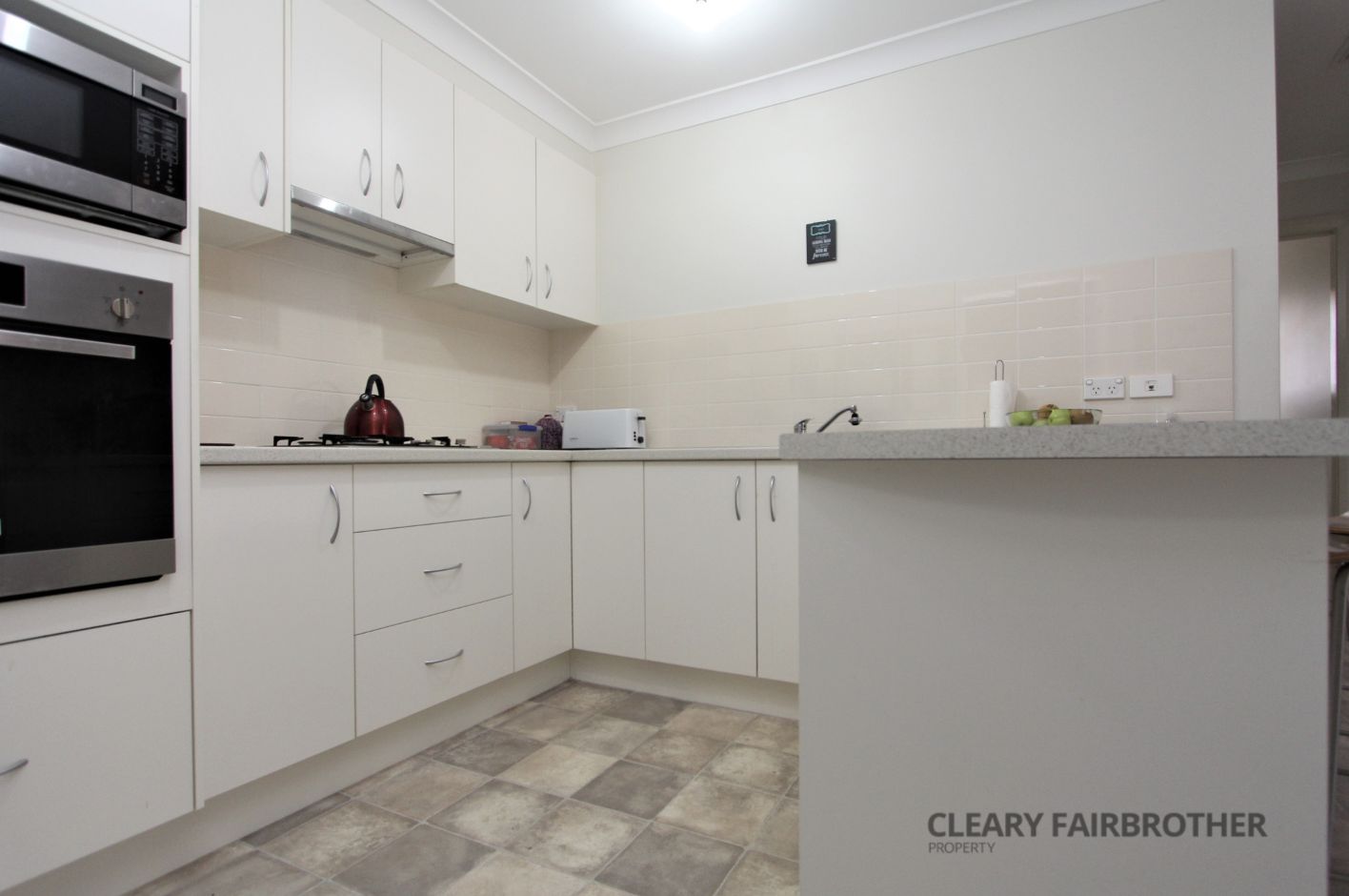 2/7a Dees Close, Gormans Hill NSW 2795, Image 2