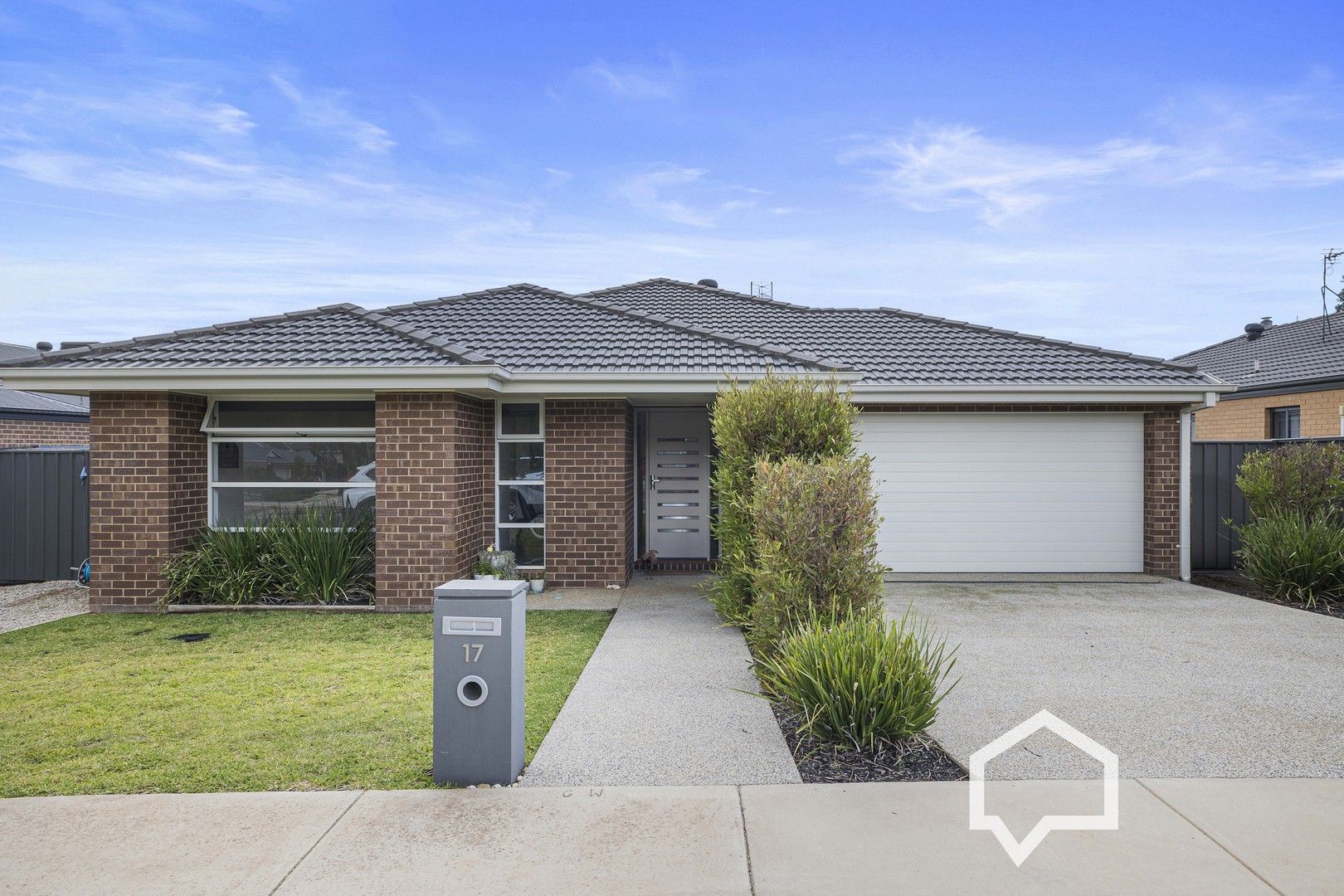 4 bedrooms House in 17 Wanjel Street STRATHFIELDSAYE VIC, 3551