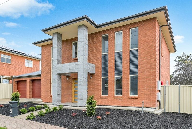 4 bedrooms House in 14C Ozone Parade PARADISE SA, 5075