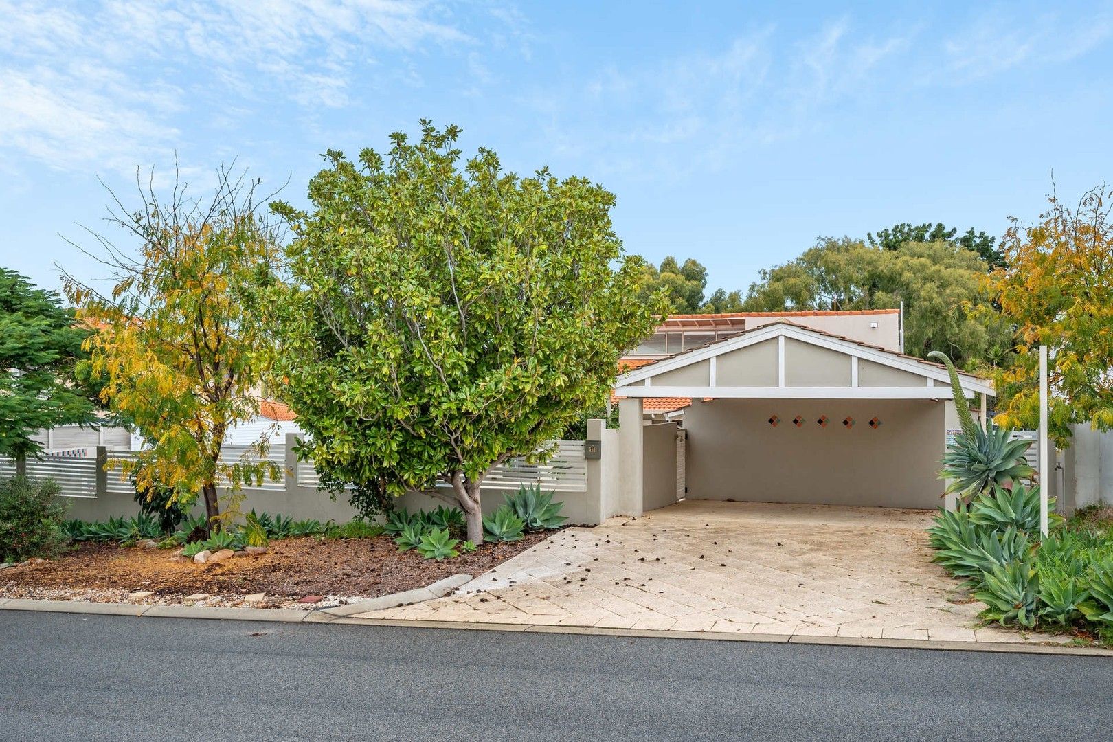 4 bedrooms House in 15 Coronation Street DOUBLEVIEW WA, 6018