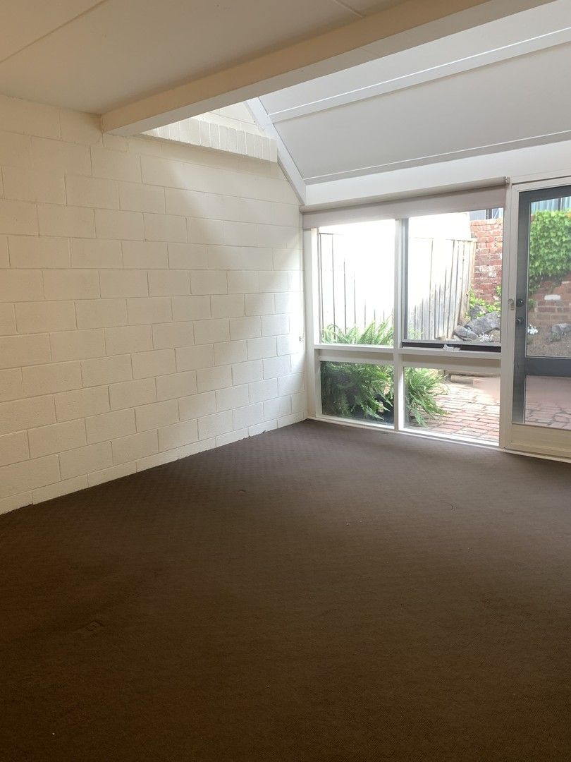 2 bedrooms Apartment / Unit / Flat in 15/291 Church St RICHMOND VIC, 3121