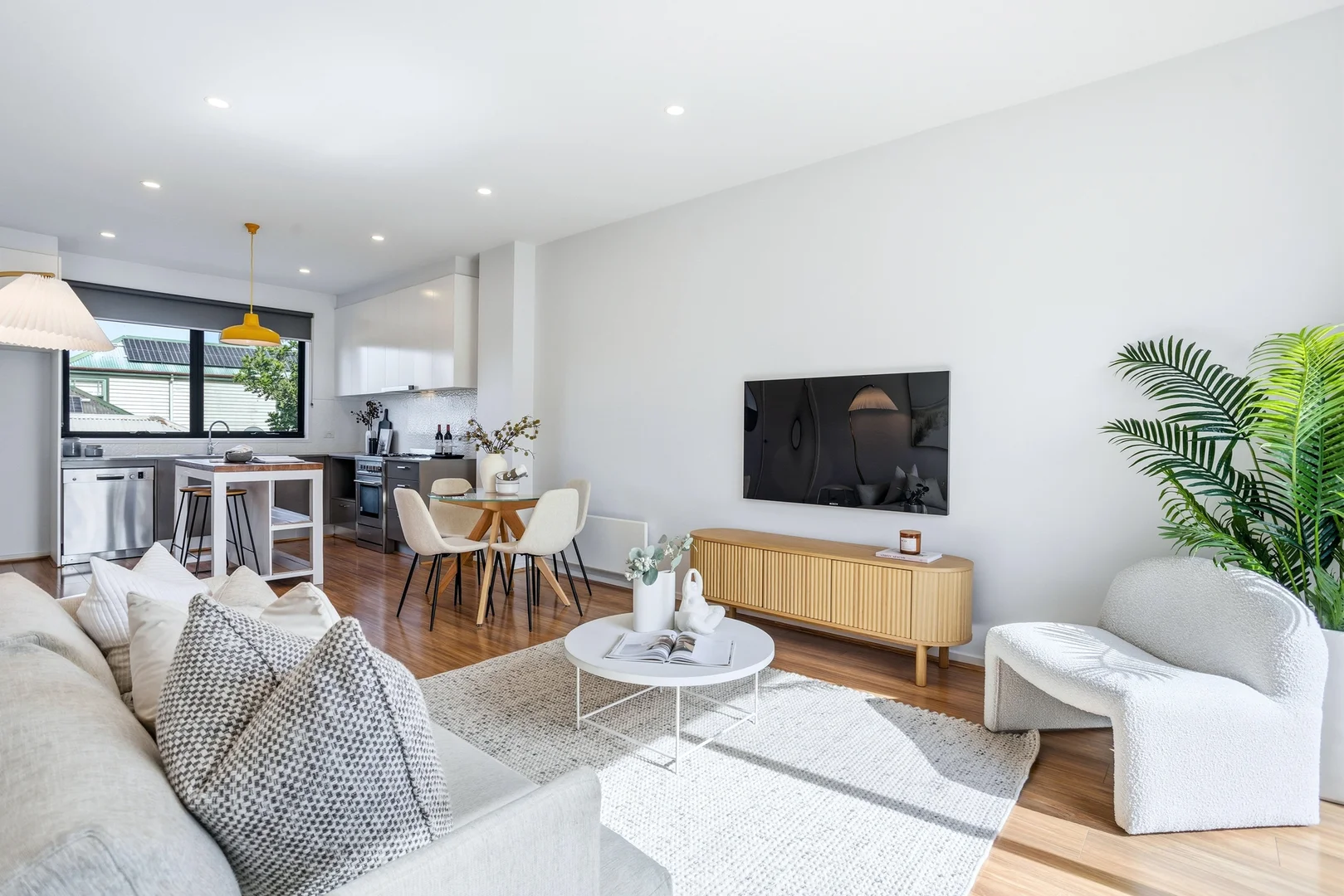 Additional image 3 of 2/92 Cowper Street, Footscray VIC 3011