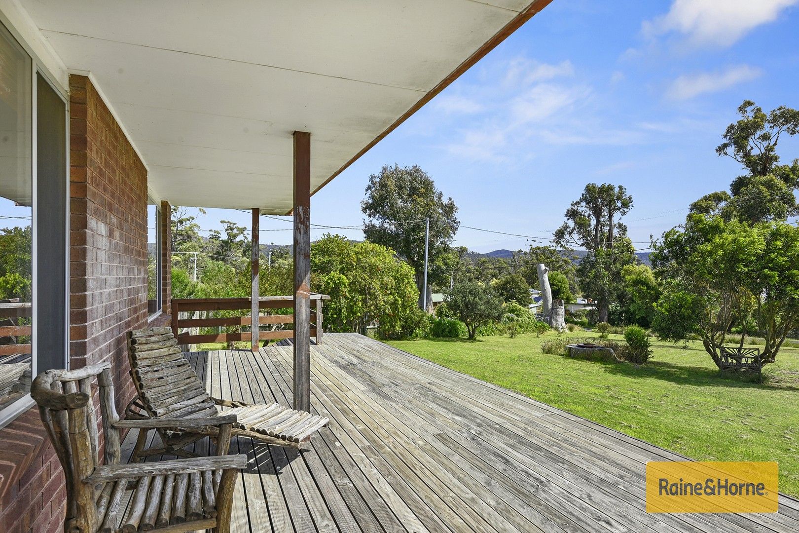 8 Barton Avenue, Triabunna TAS 7190 Domain