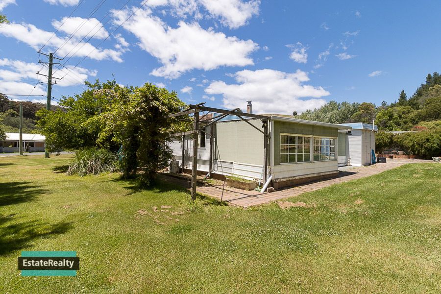 15 Foxlow St, Captains Flat NSW 2623, Image 1