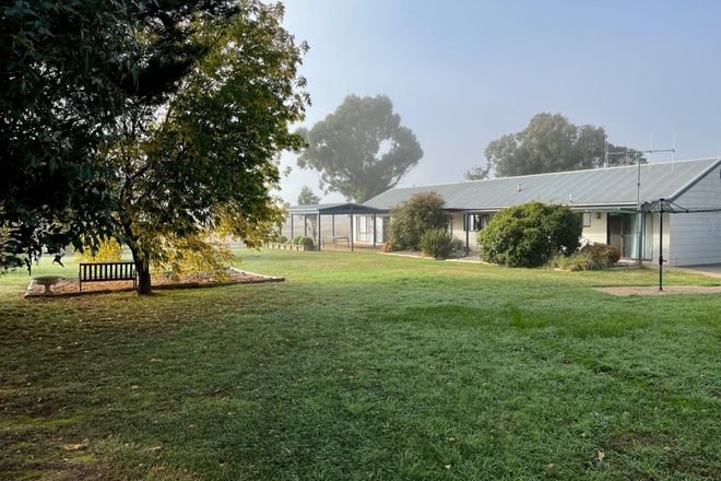 Picture of 63 Badgery Road, BURRA NSW 2620