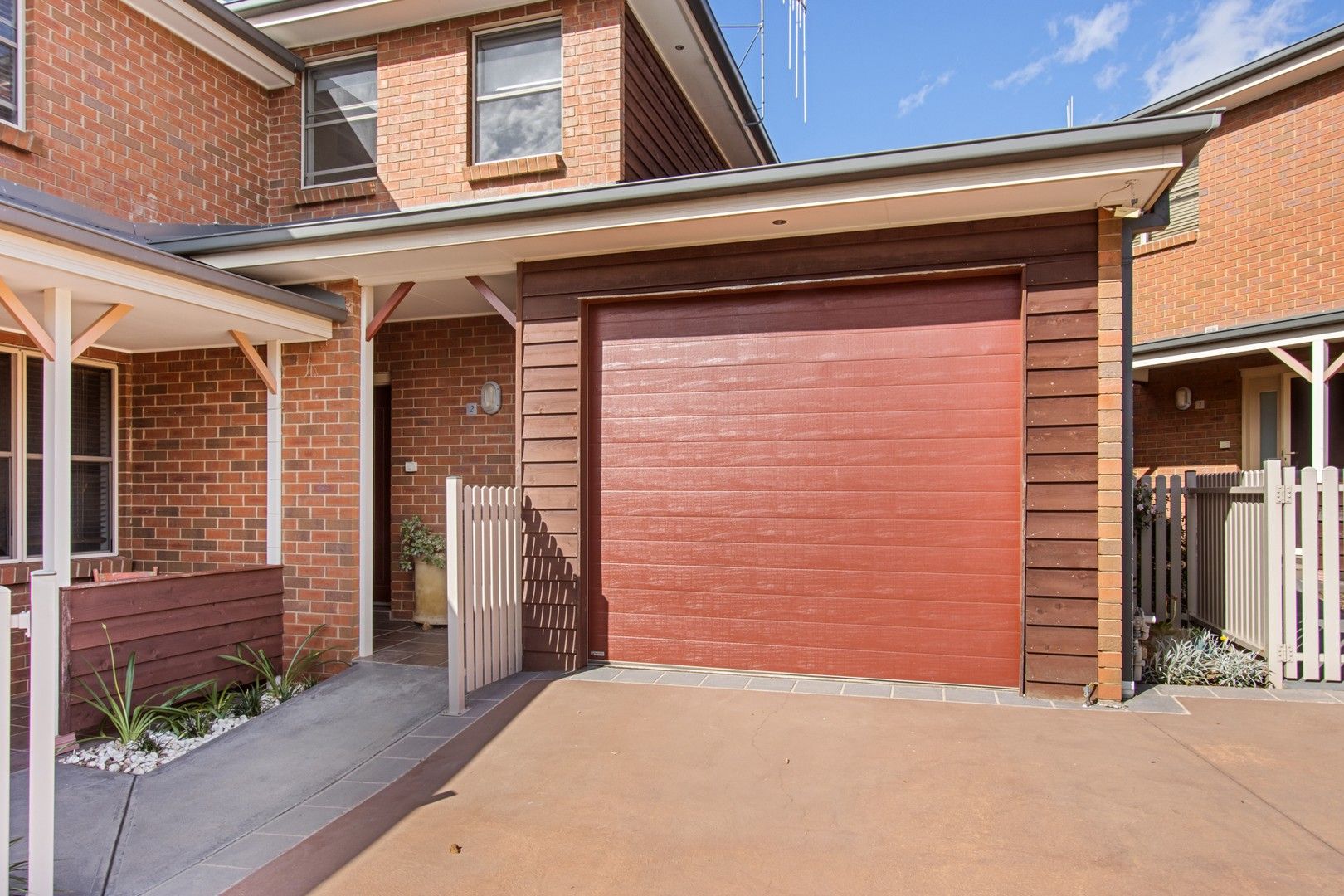 2 bedrooms Townhouse in 2/17 Icely Road ORANGE NSW, 2800