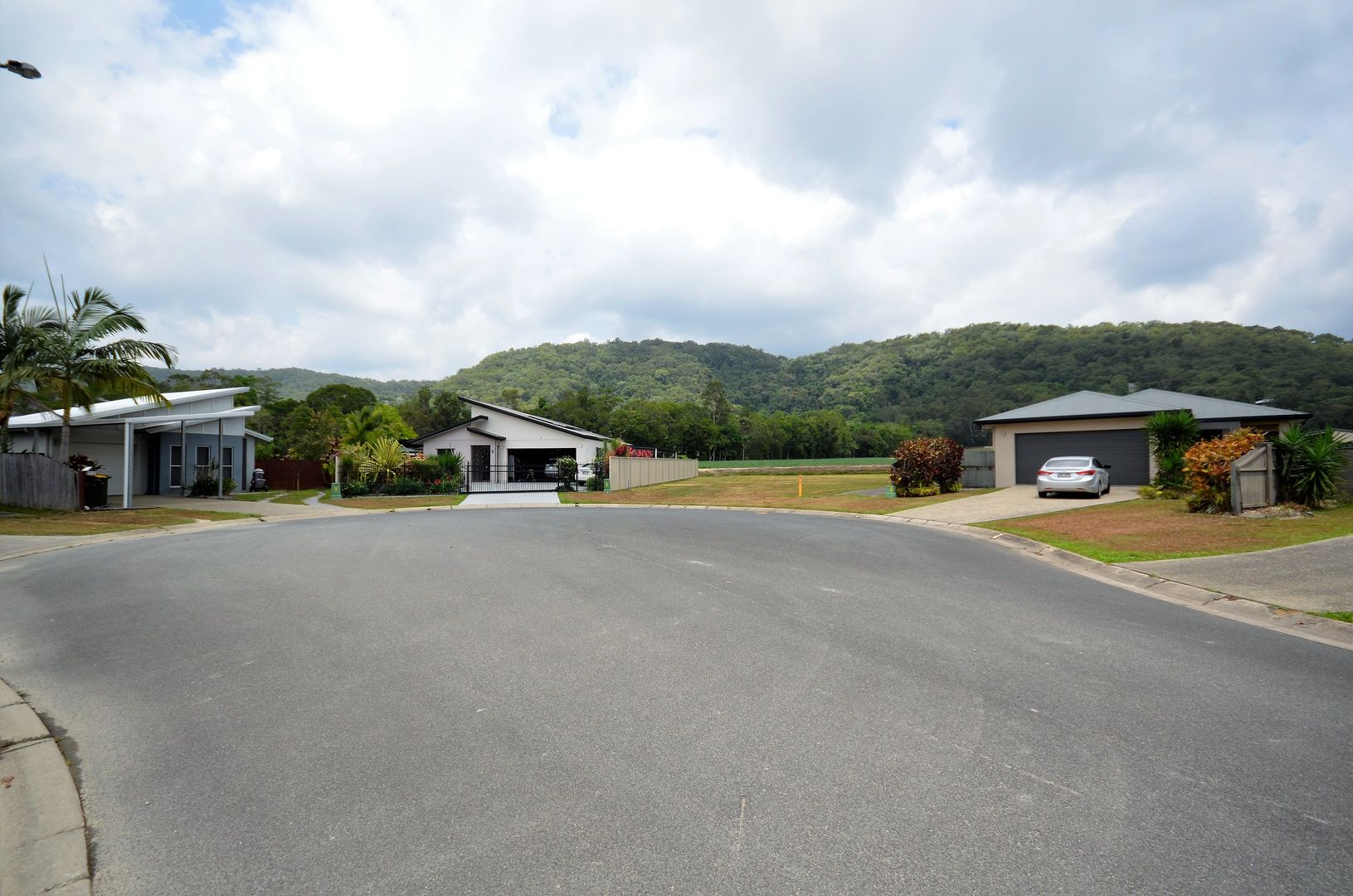 7 Waratah Close, Mossman QLD 4873, Image 2