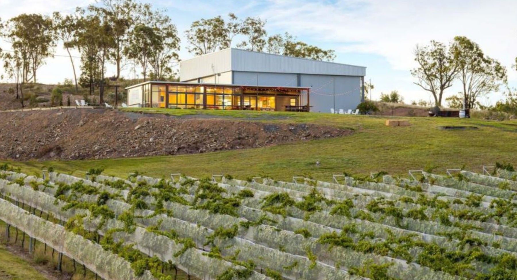 5 bedrooms Rural in 1 Ross St LEYBURN QLD, 4365