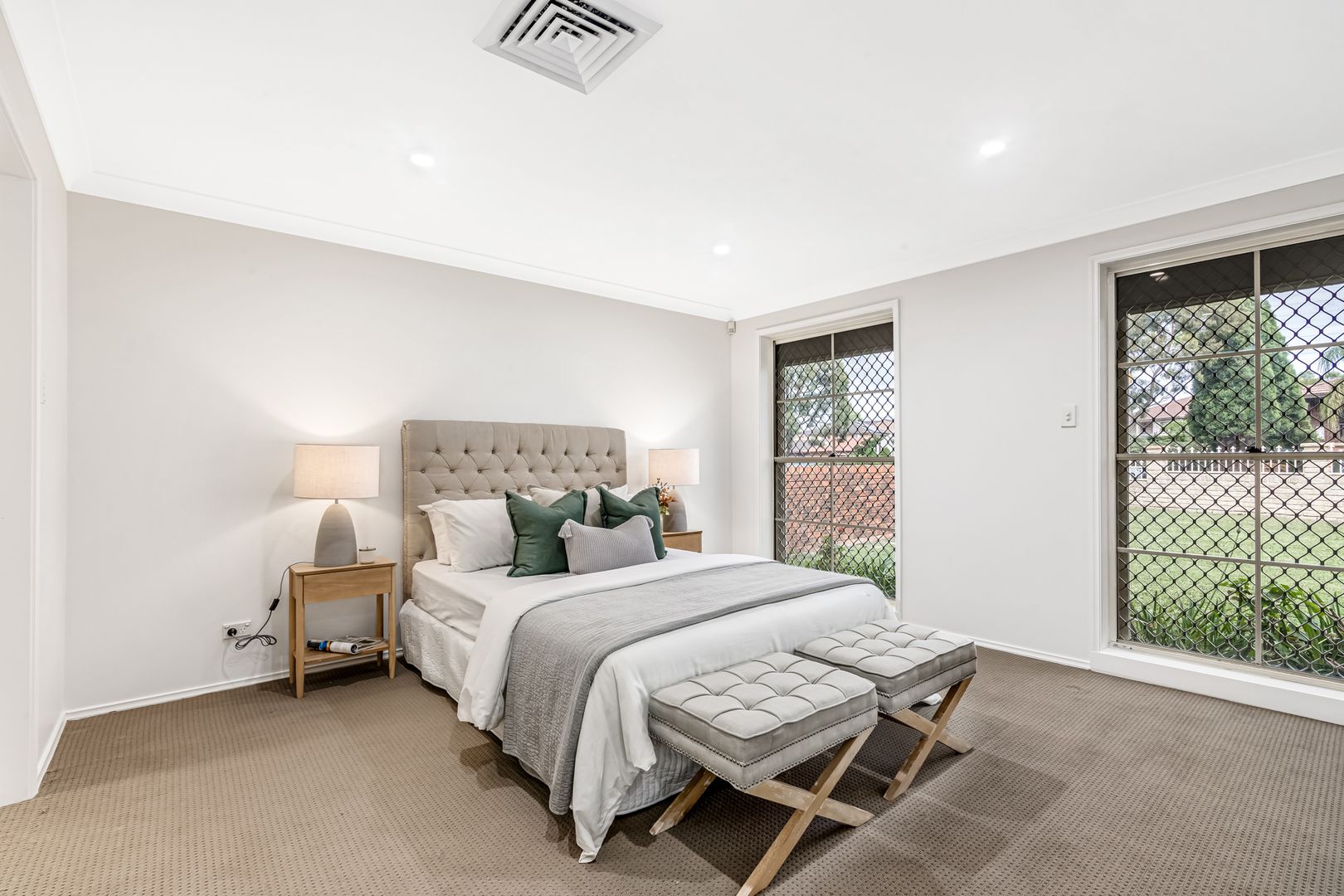 8 Swan Road, Edensor Park NSW 2176, Image 2