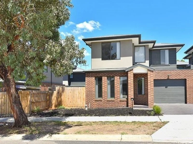 14 Mountbatten Way, Sydenham VIC 3037