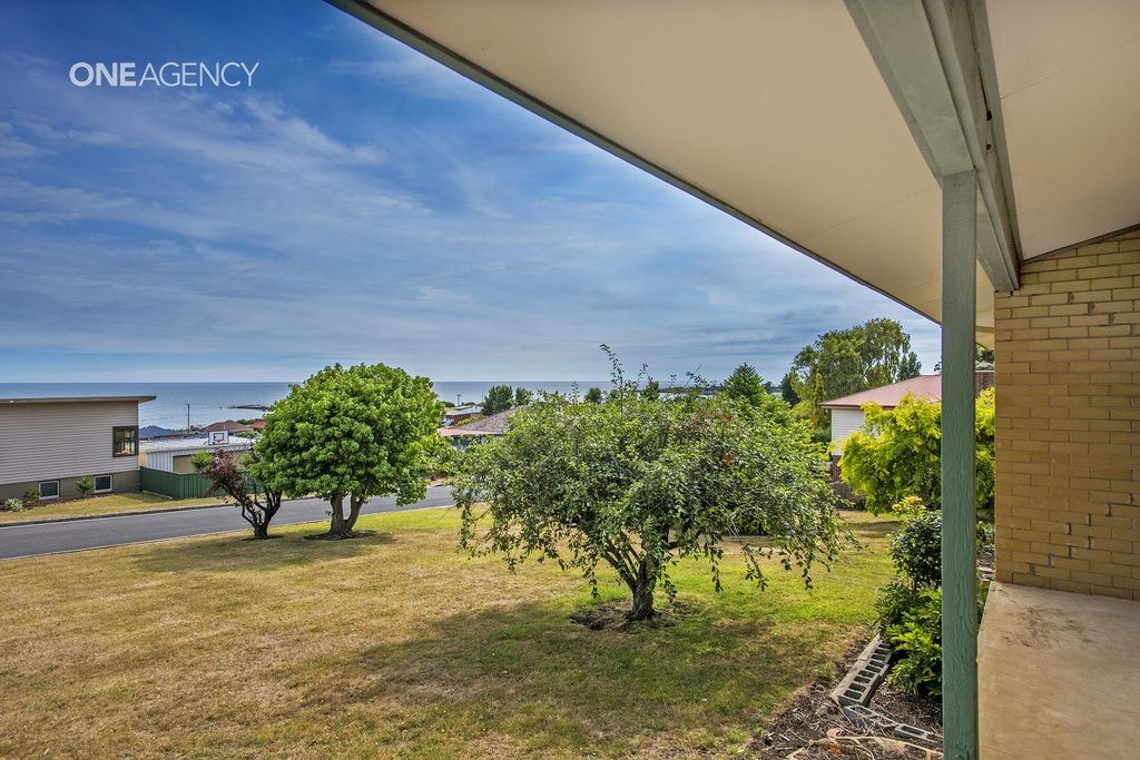 11-13 Arthur Street, Ocean Vista TAS 7320, Image 2