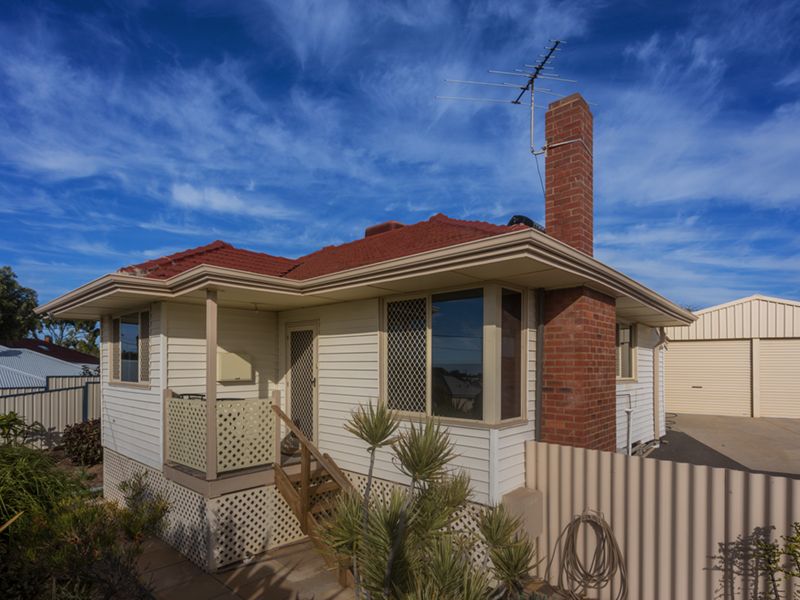 11 Pope Street, BERESFORD WA 6530, Image 2