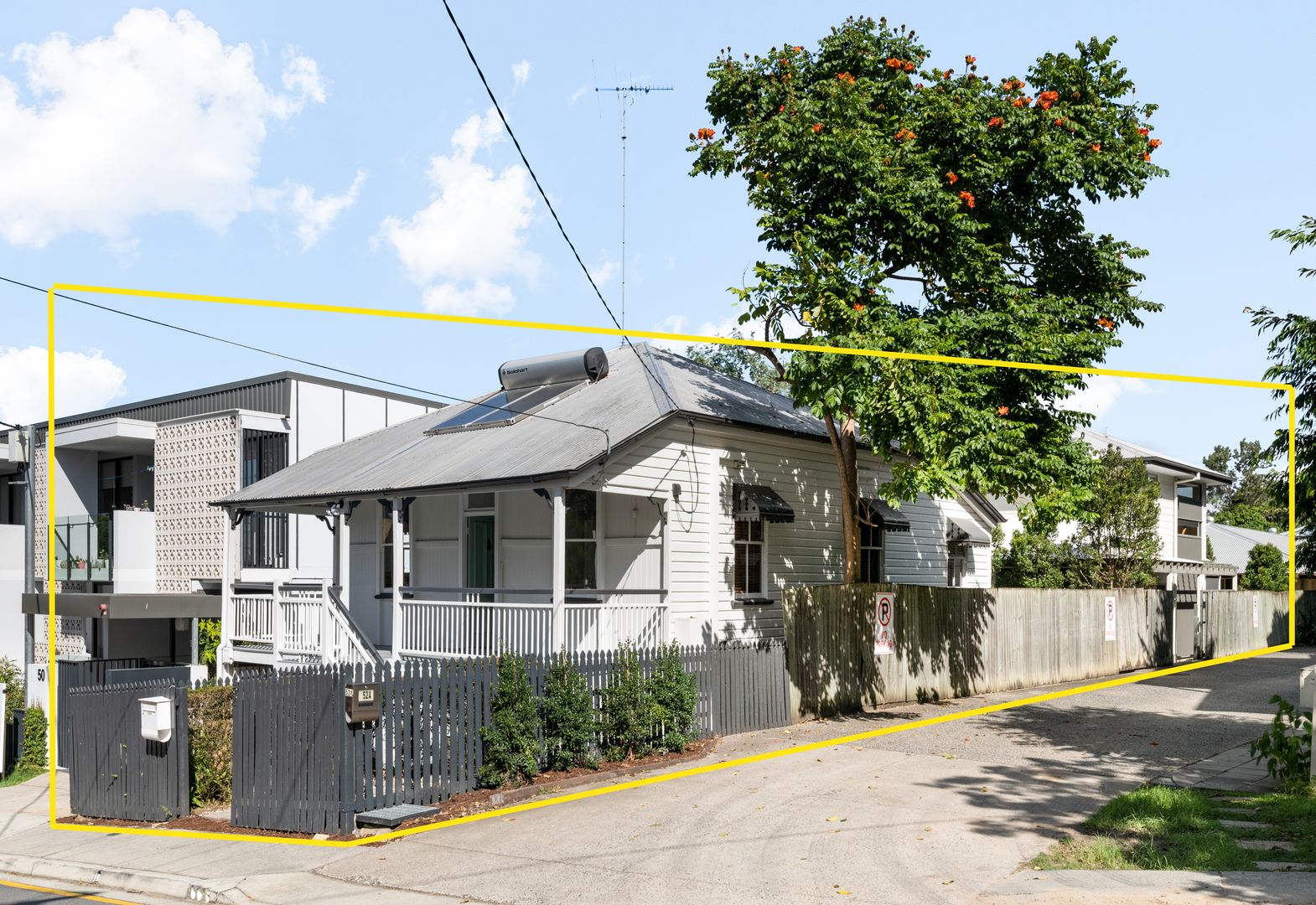 5 bedrooms House in 52 Garden Terrace NEWMARKET QLD, 4051