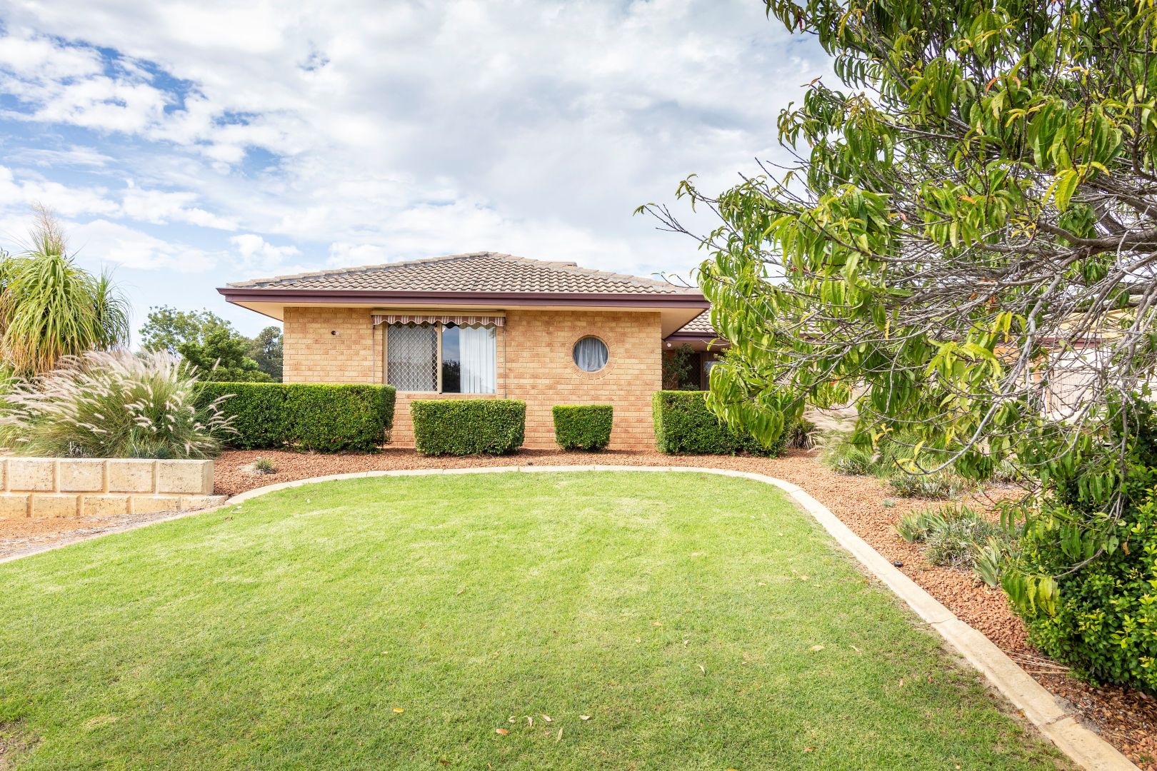 11 Robinia Rise, Helena Valley WA 6056, Image 1