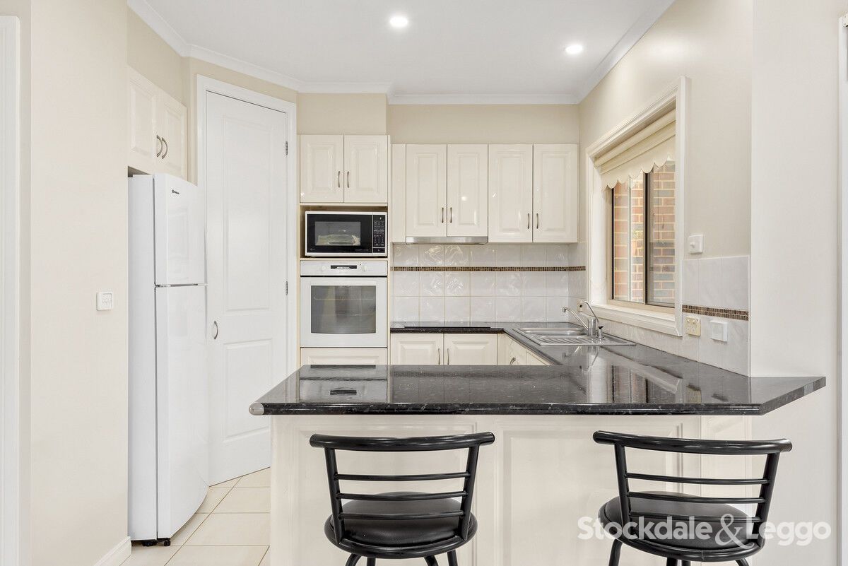 1/5 Patricia Court, Drysdale VIC 3222, Image 2