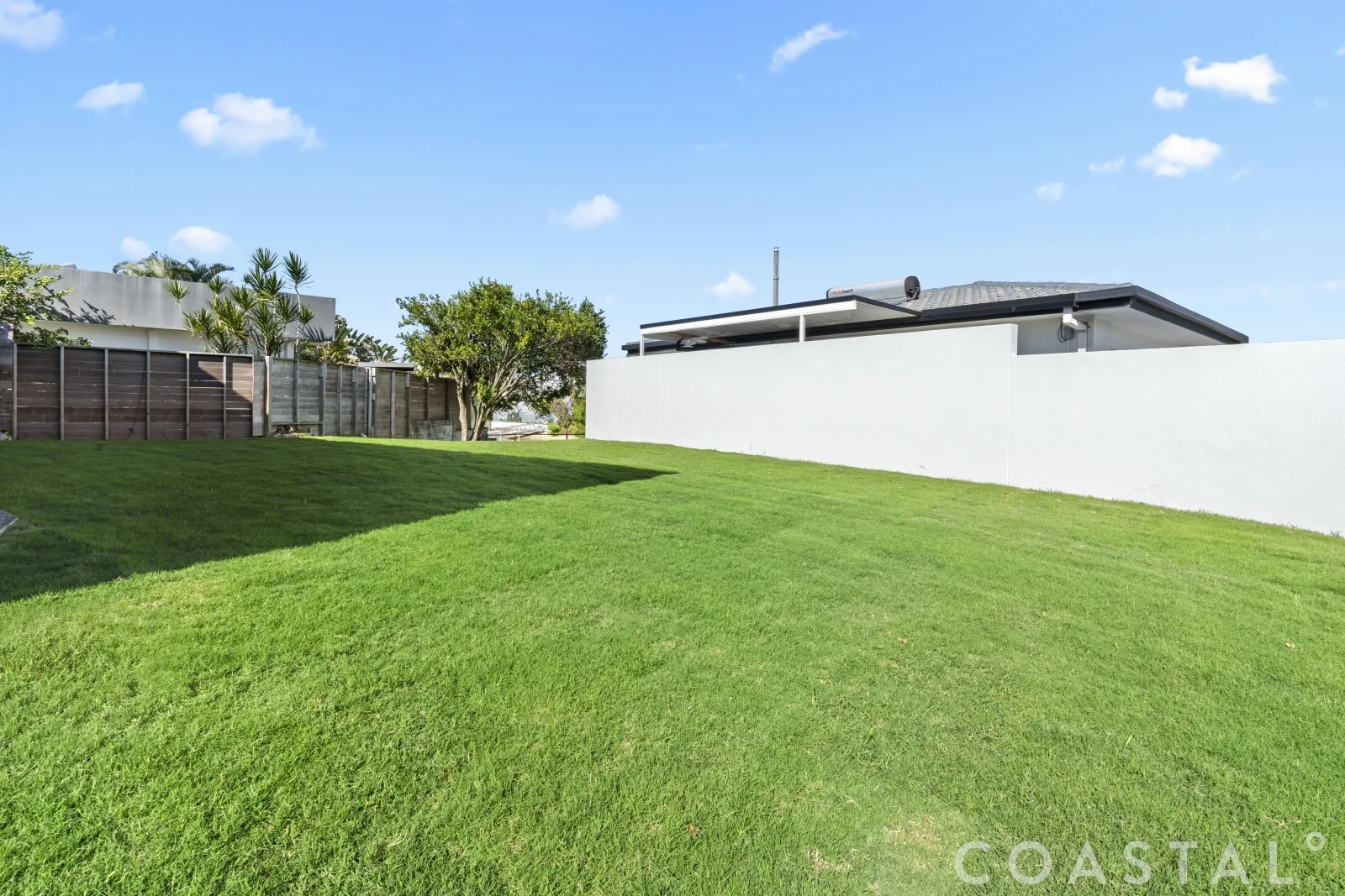 Additional image 15 of 12 Pacific Boulevard, Broadbeach Waters QLD 4218