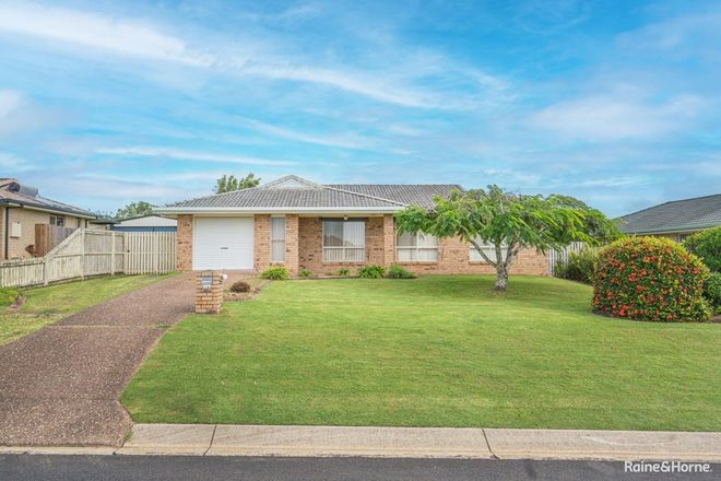 Picture of 19 Ian Ave, KAWUNGAN QLD 4655