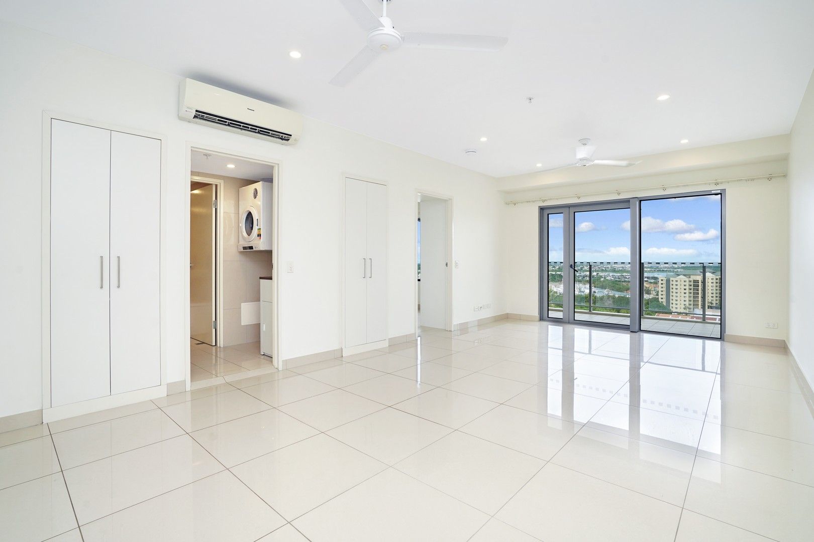 1008/31 Woods Street, Darwin City NT 0800, Image 1