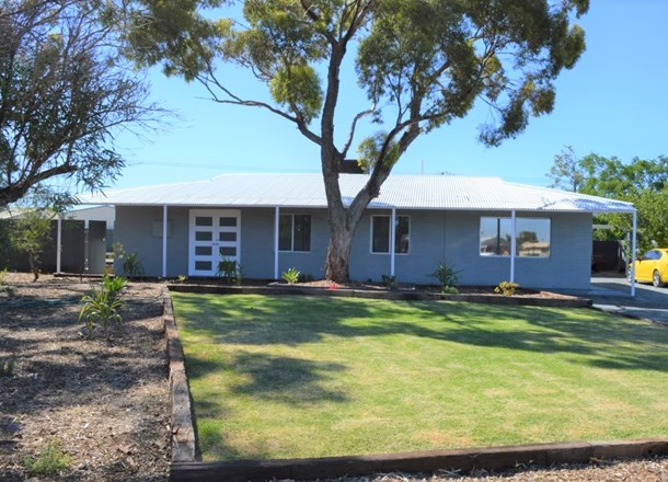 25 Sturt Pea Crescent, Kambalda West WA 6442