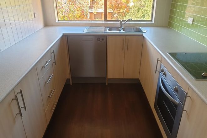 27 2 Bedroom Apartments For Rent In Chifley Act 2606 Domain