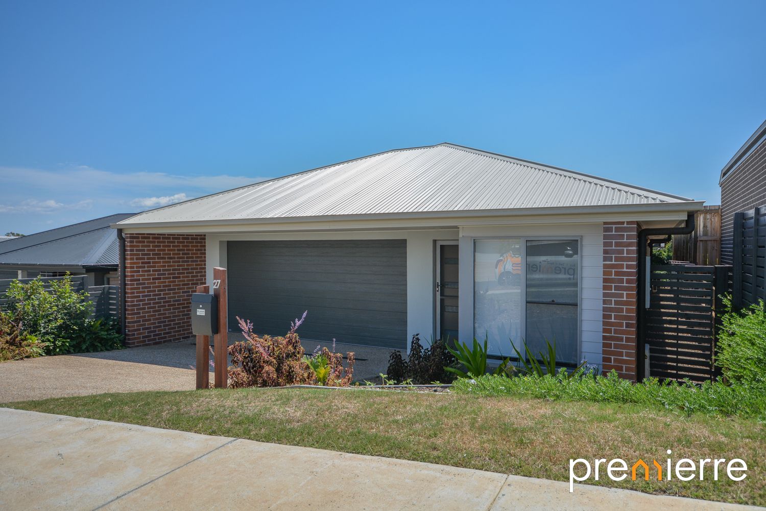 4 bedrooms House in 27 Lapwing Crescent BELLBIRD PARK QLD, 4300