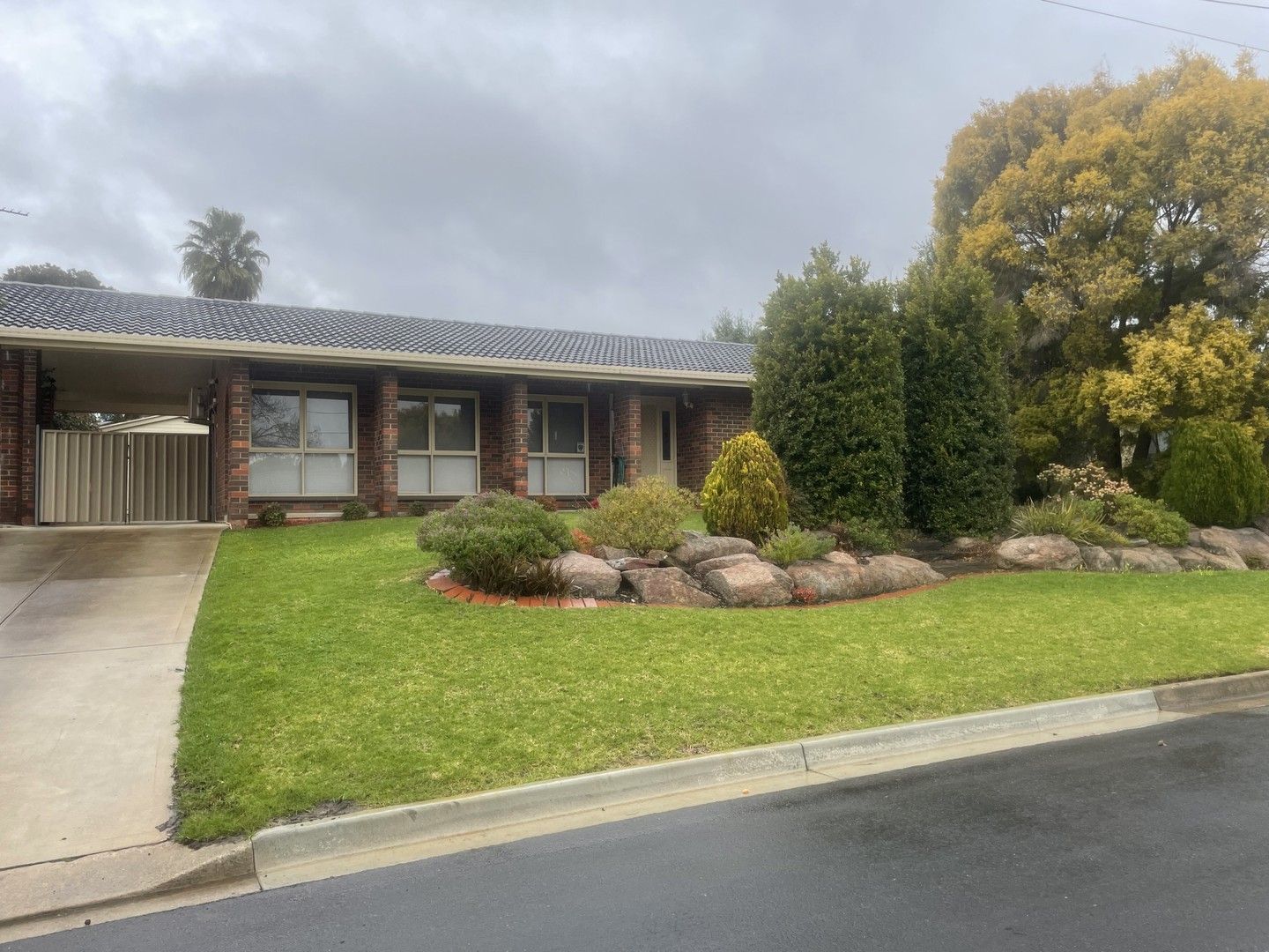 3 bedrooms House in 17 Leyte Drive SURREY DOWNS SA, 5126