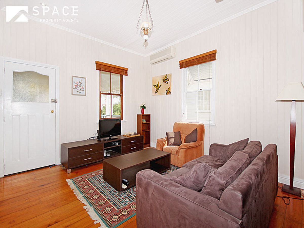 5 Claremont Street, Red Hill QLD 4059 House For Rent Domain