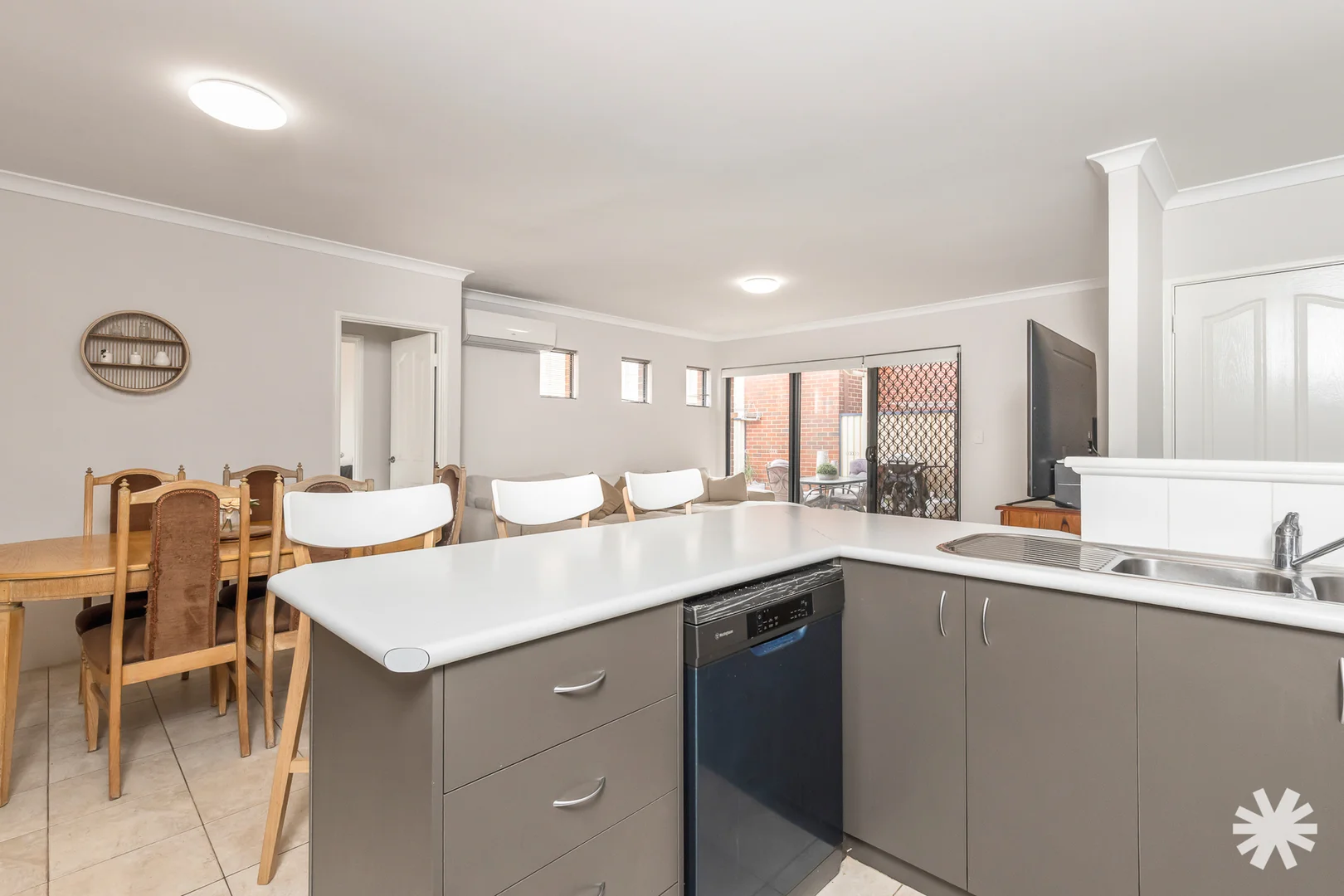 Additional image 2 of Rivervale WA 6103