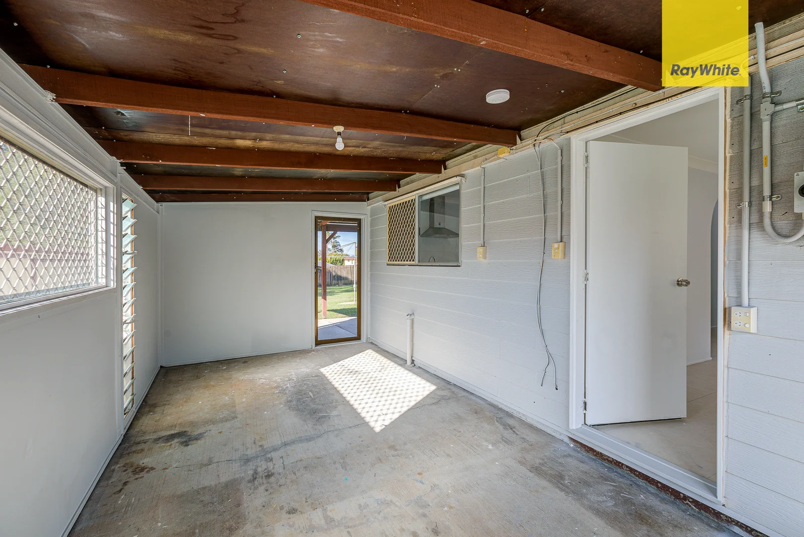 Additional image 4 of 326 Middle Road, Boronia Heights QLD 4124