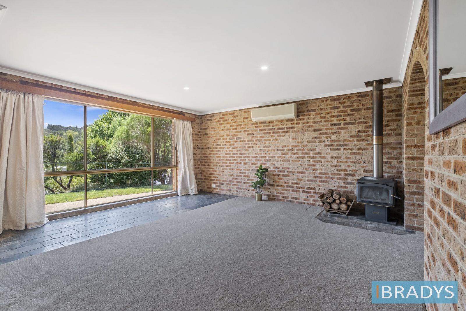 33 River Drive, Karabar NSW 2620, Image 1