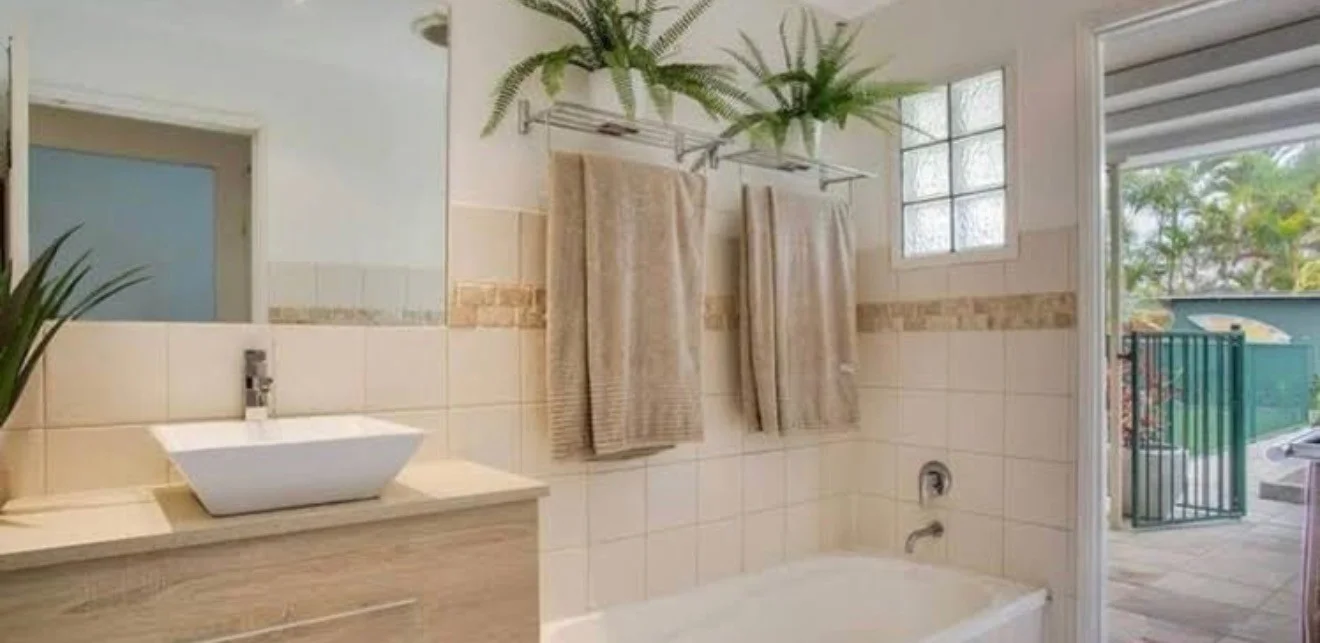 Additional image 8 of 20 Boongala Road, Broadbeach Waters QLD 4218