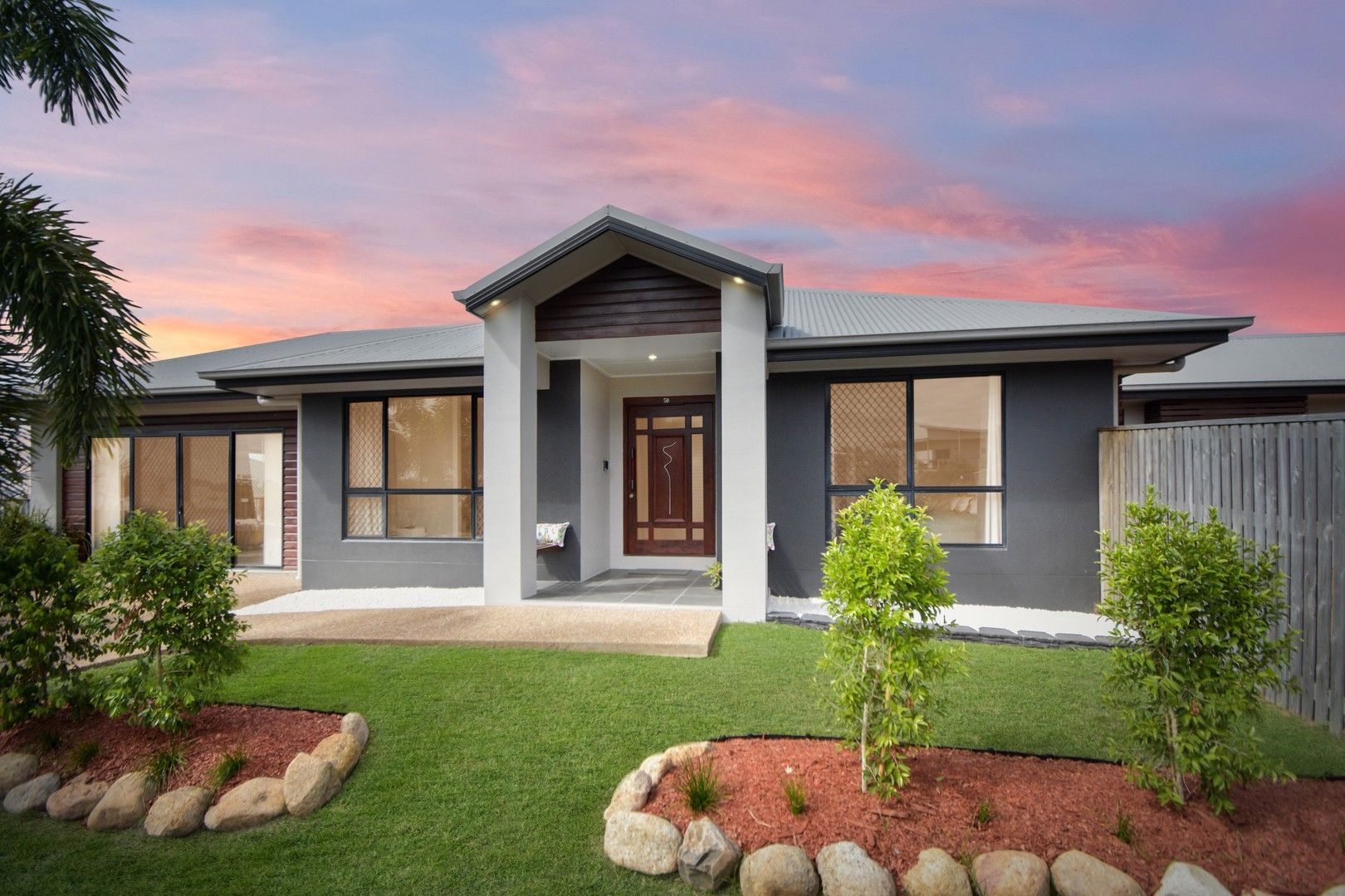 5 bedrooms House in 50 Shutehaven Circuit BUSHLAND BEACH QLD, 4818