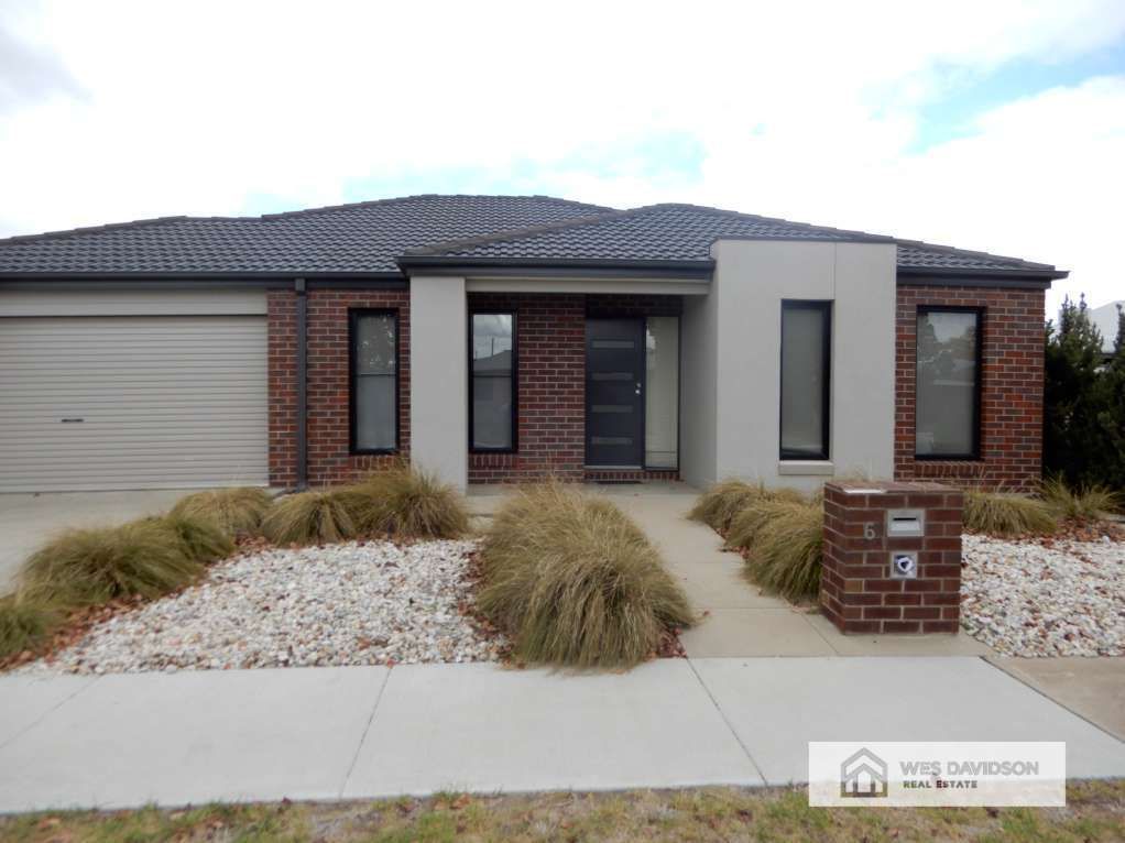 3 bedrooms House in 6 Wavell Street HORSHAM VIC, 3400
