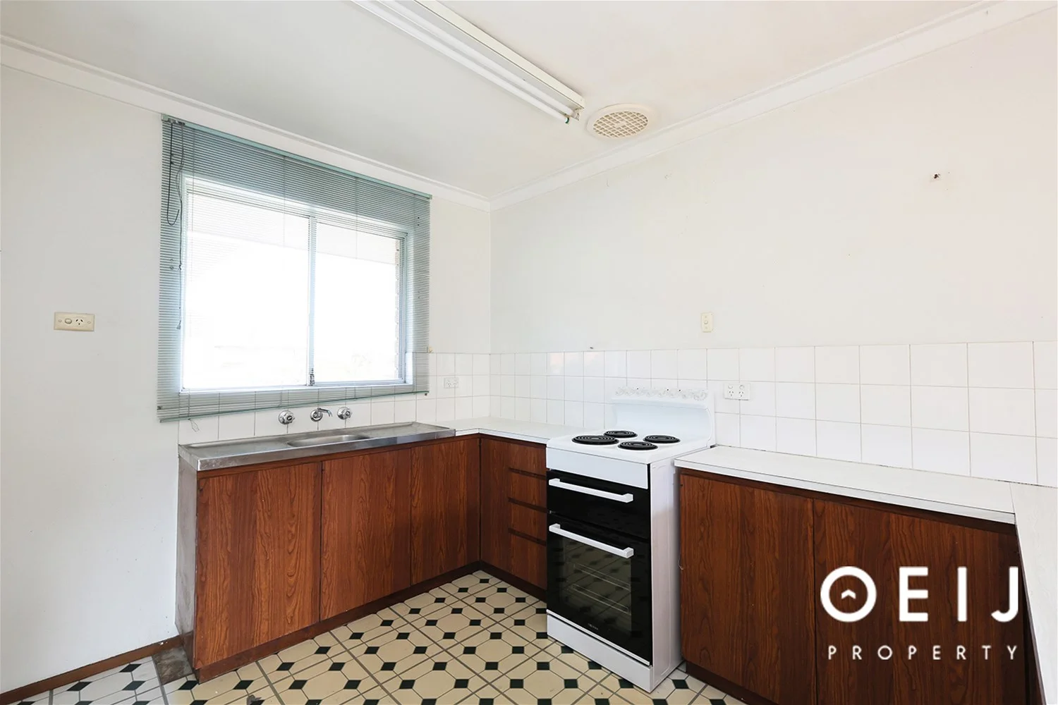 Additional image 3 of 4/13-15 Bungaree Road, Wilson WA 6107